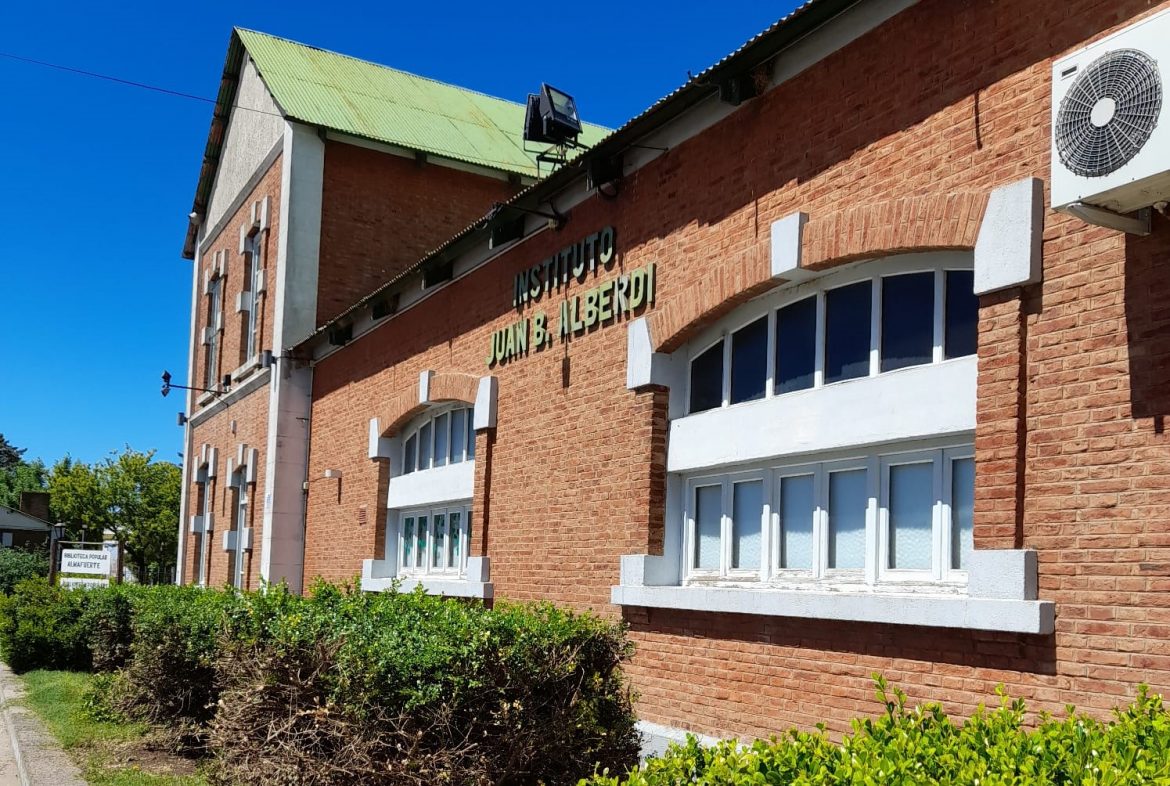 Guatraché: un hombre terminó de votar y murió de un ataque cardíaco