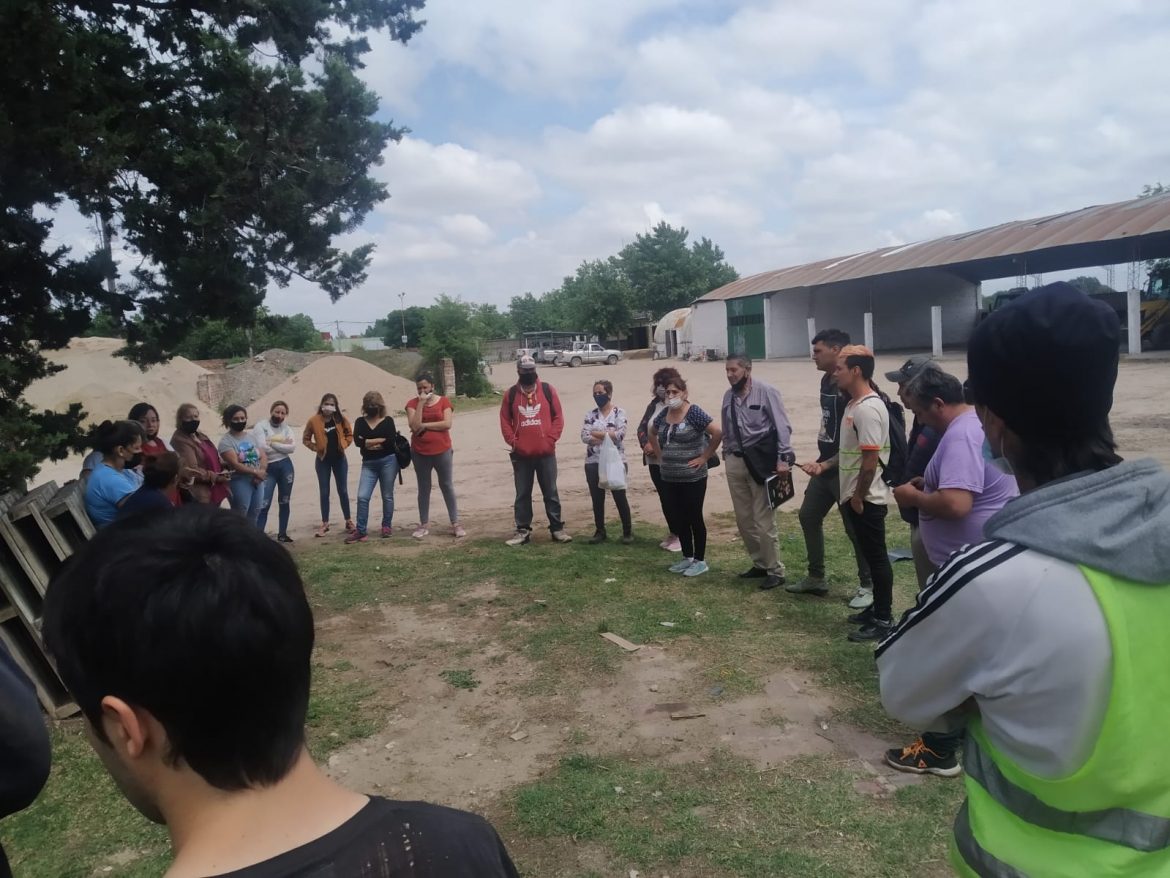 Municipales de Castex se movilizan por reclamos a la intendenta Curuchet