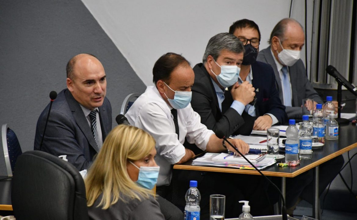 Ministros, interpelados: dicen que el sistema es «óptimo», pero no hablan del Caso Lucio