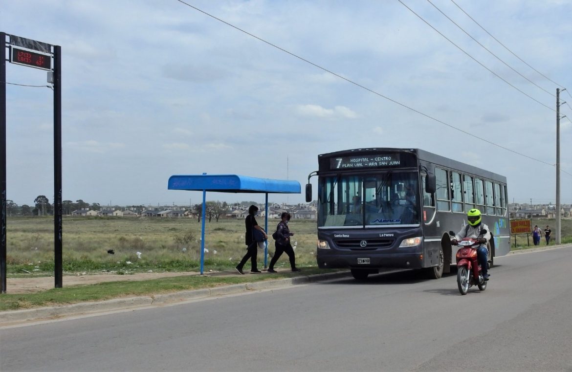 UTA anuncia un paro de micros de 72 horas, pero garantiza el servicio para el censo