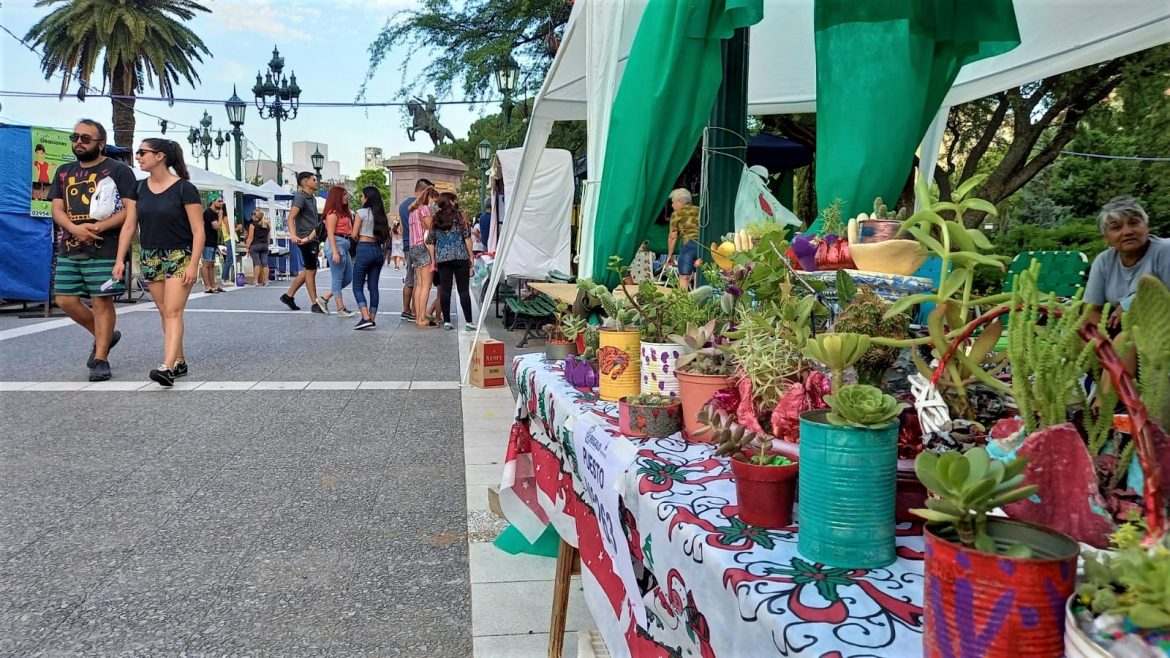 Si sos feriante, preparate: abren las inscripciones para la Feria del Regalo en Santa Rosa