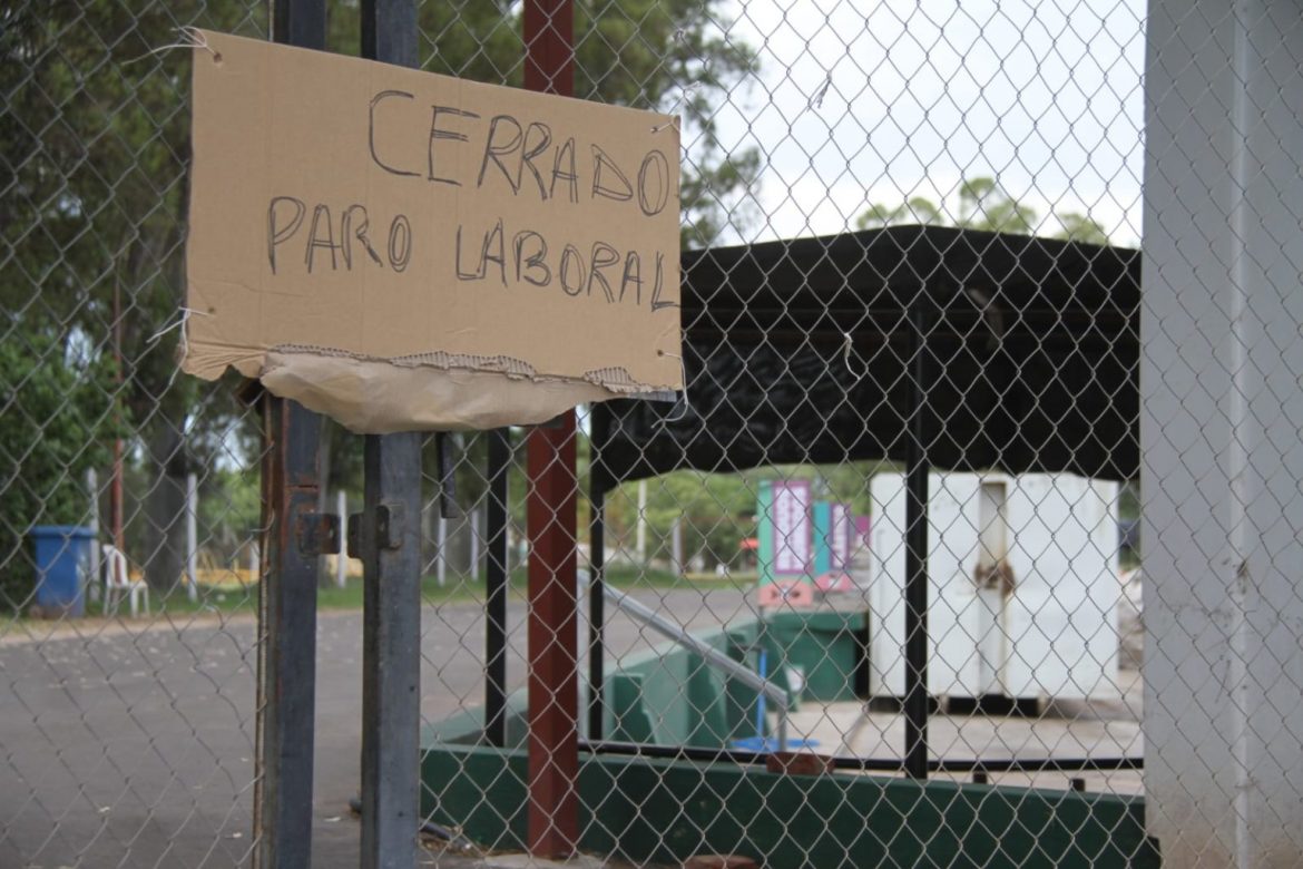 Municipales de Pico están de paro en reclamo de recategorizaciones