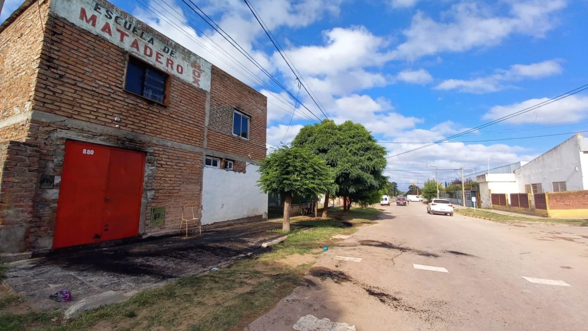 Un hombre intentó incendiar el gimnasio de boxeo del Matadero