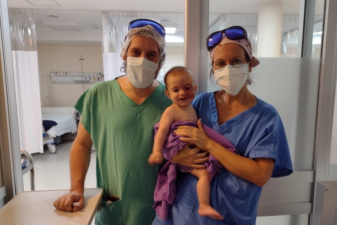 Amelia es de Barón y lucha para que la prepaga cubra el tratamiento por una mancha