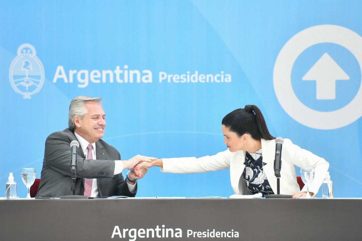 “El nuevo sistema del PAMI les permitirá a los jubilados dejar de ser un número”