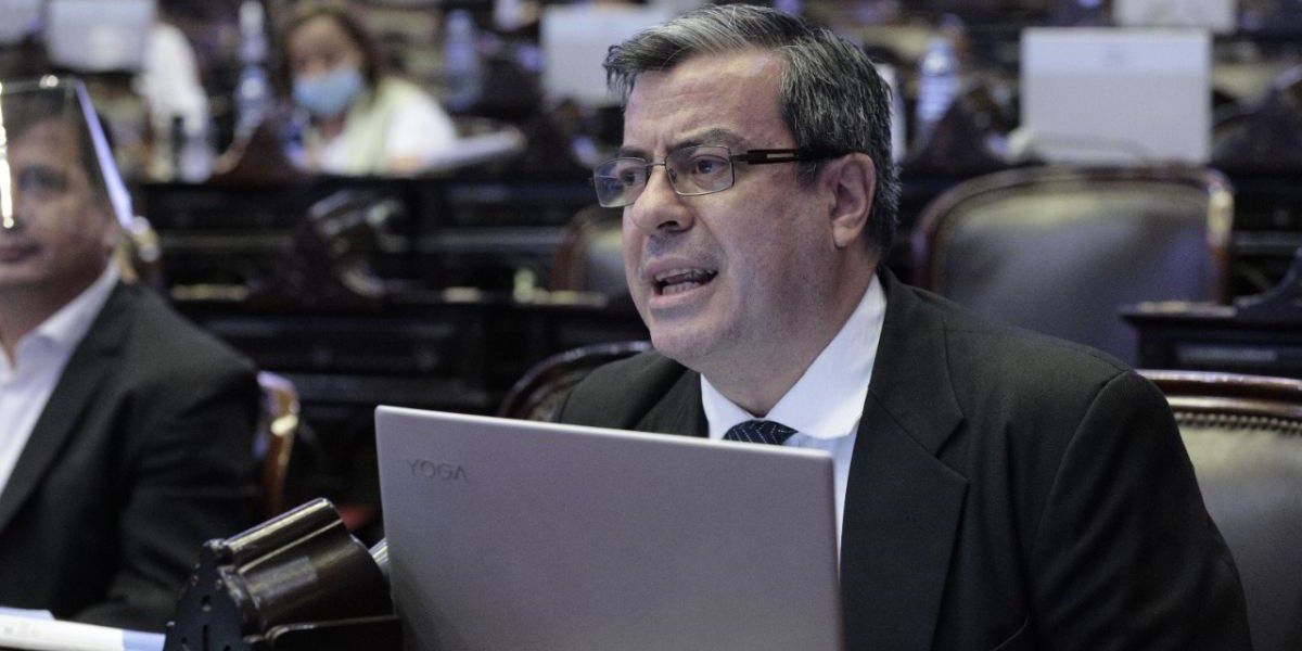 Martínez: “Voy a hablar con cada compañero para que el acuerdo con el FMI sea tomado con optimismo”