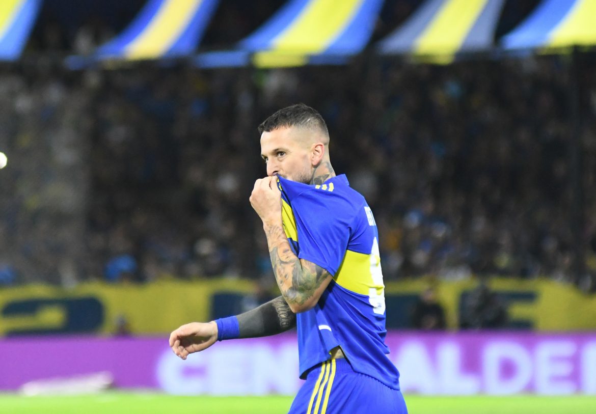 Boca le ganó a Barracas y clasificó con 2 de Benedetto