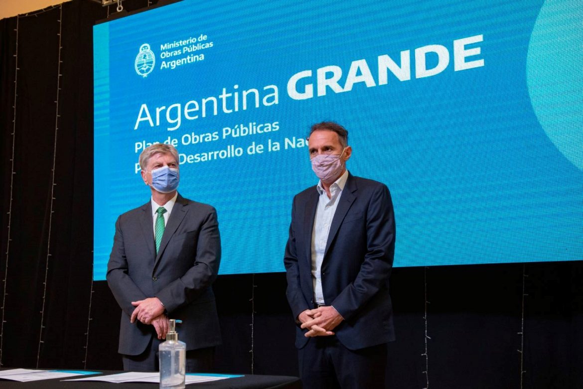 Katopodis firmó convenios y dijo que la obra pública debe ser la  “palanca” de la recuperación económica