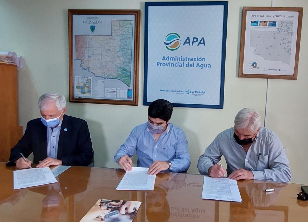 Municipio de Toay firmó convenio para obra de renovación de red de agua potable