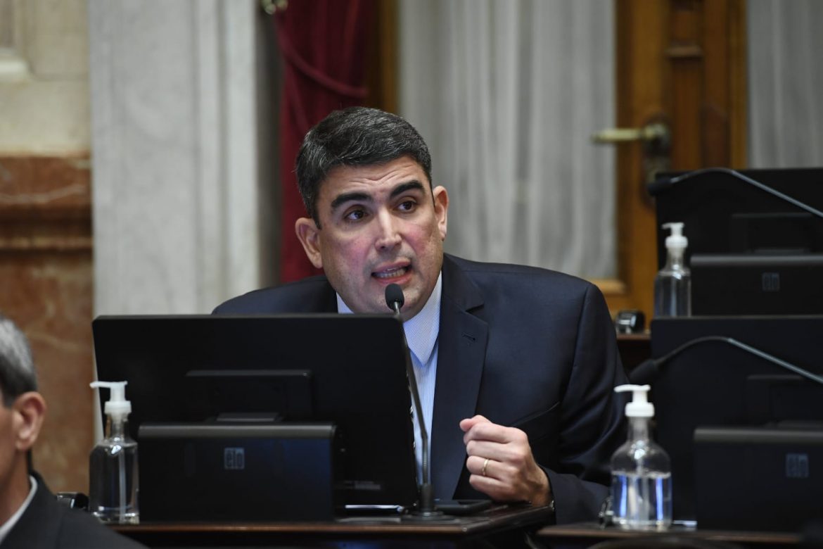 Bensusán y el alcohol cero: “un acto de responsabilidad que no podemos eludir”