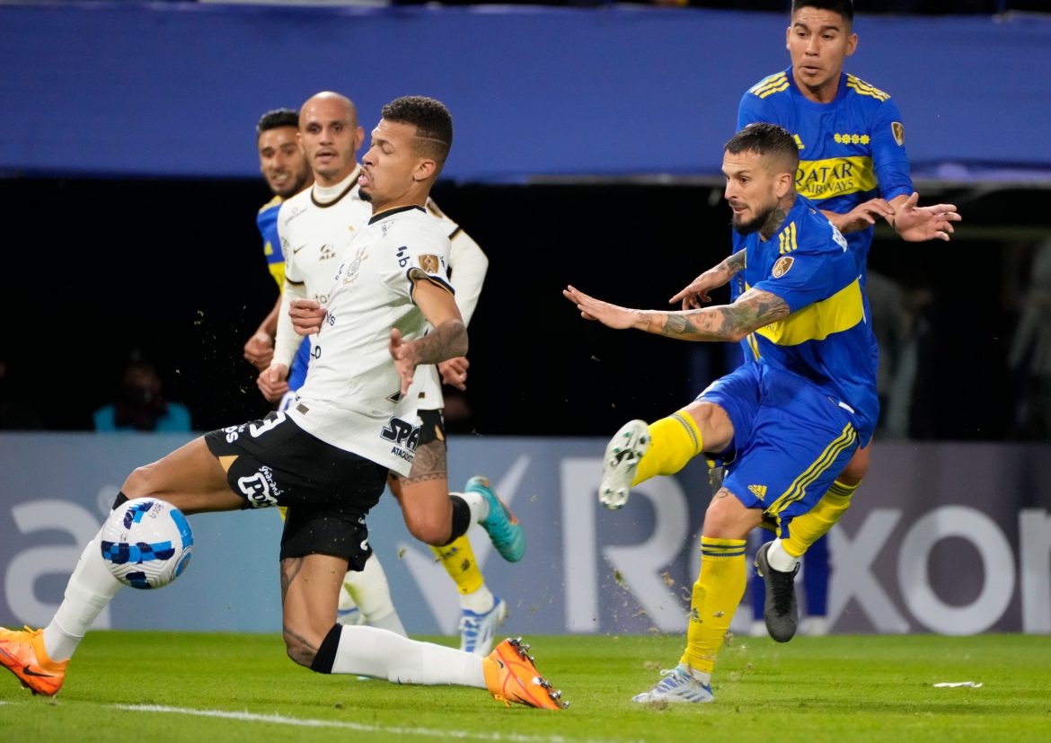 Boca empató con Corinthians y se mantiene con chances en la Copa Libertadores