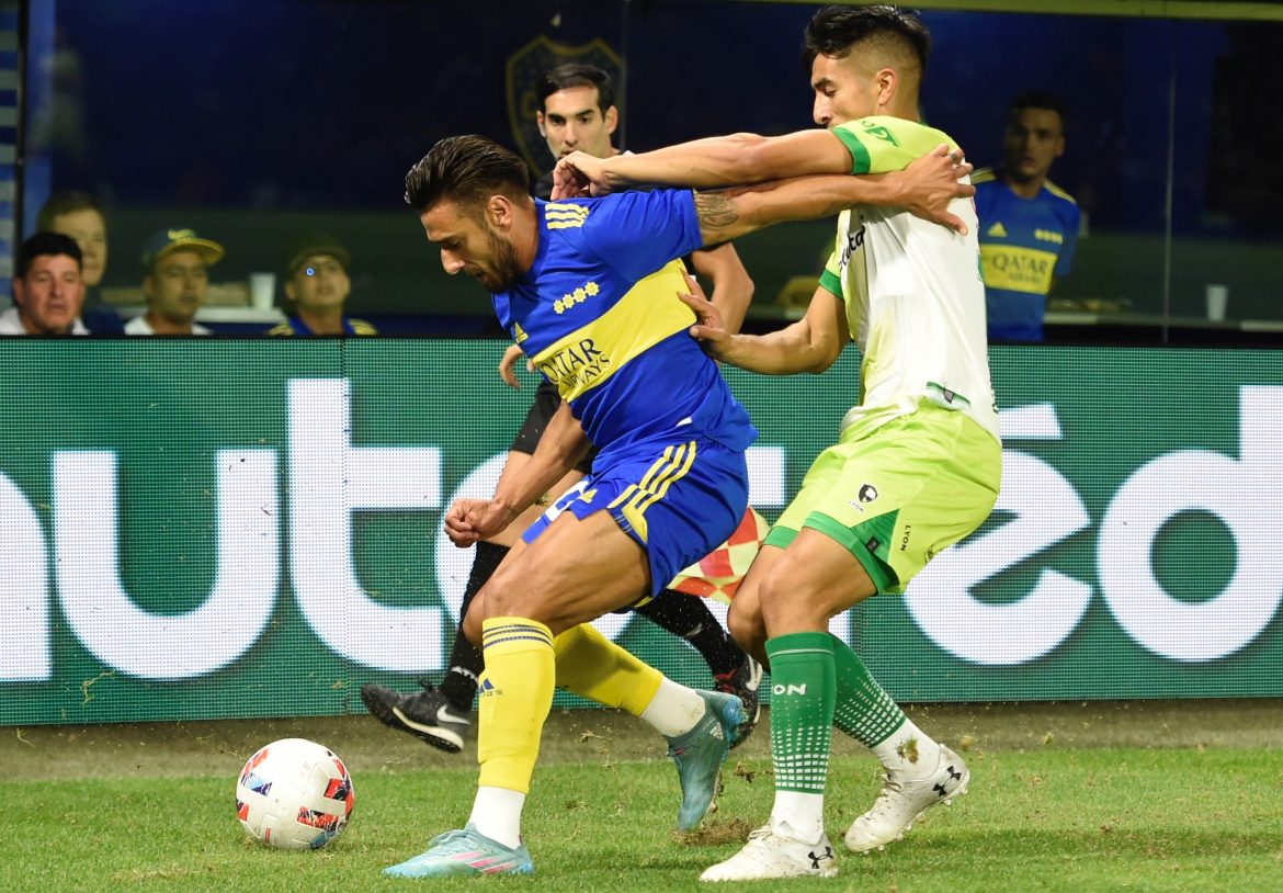 Boca le ganó a Defensa y Justicia 2 a 0 y se metió en las semifinales