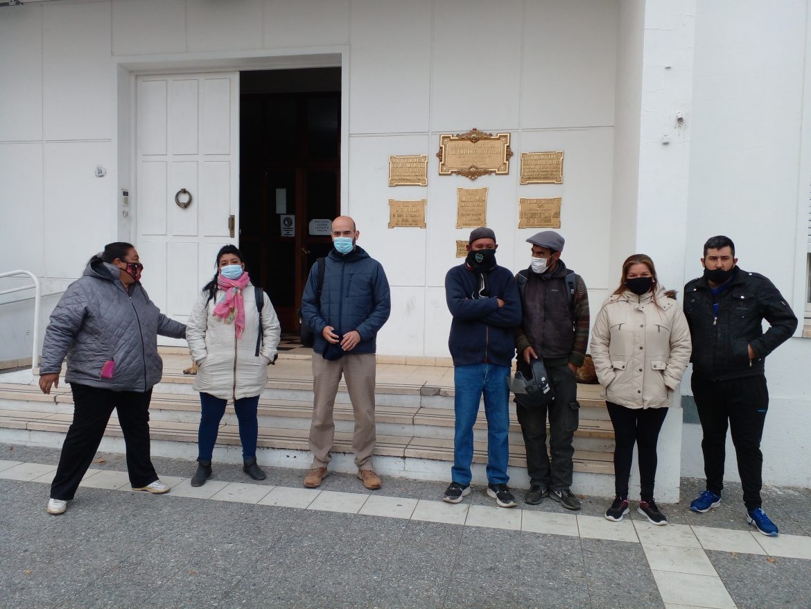 Di Nápoli plantó a familias de El Nuevo Salitral: se fue a Buenos Aires y les pasó la reunión para el jueves
