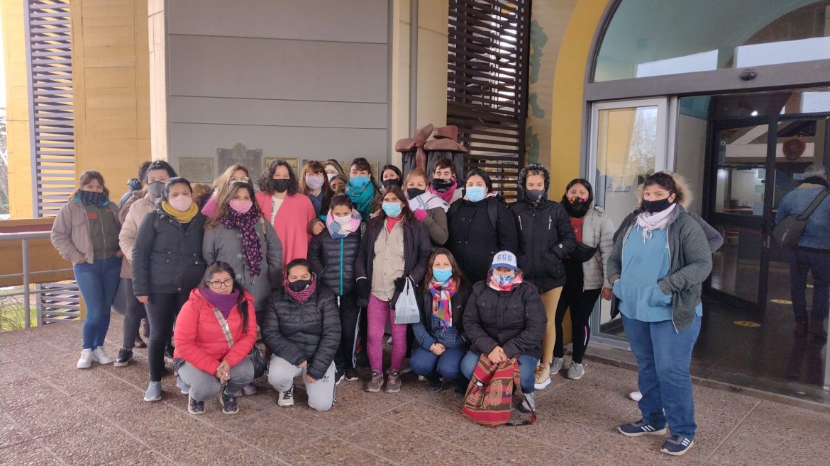 Movimiento feminista presentó en la Legislatura un proyecto de ley de emergencia en violencia de género