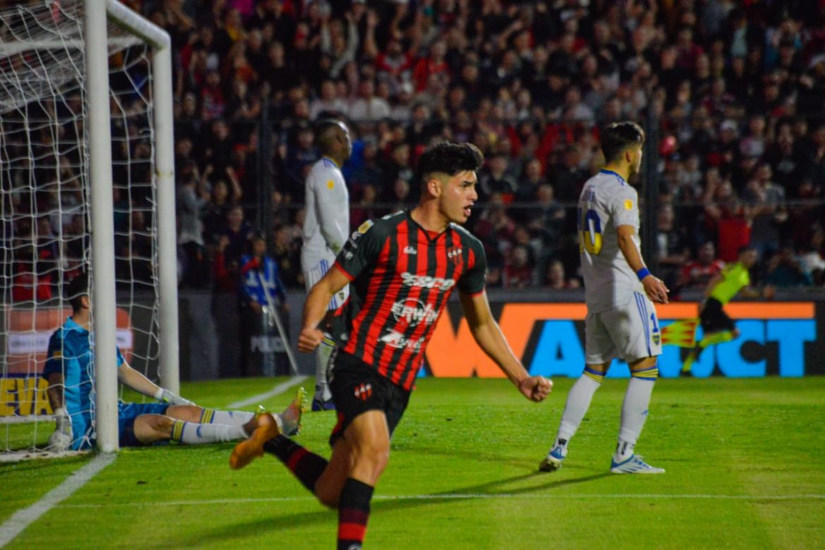 Patronato goleó 3 a 0 a Boca