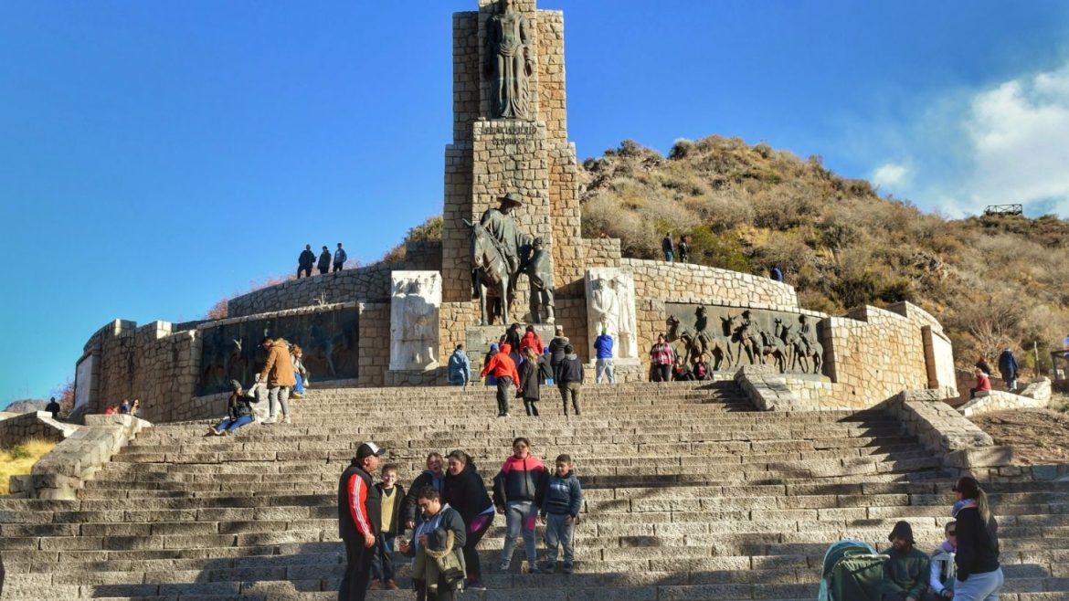 Cámara de Turismo pidió al Gobierno un nuevo fin de semana largo