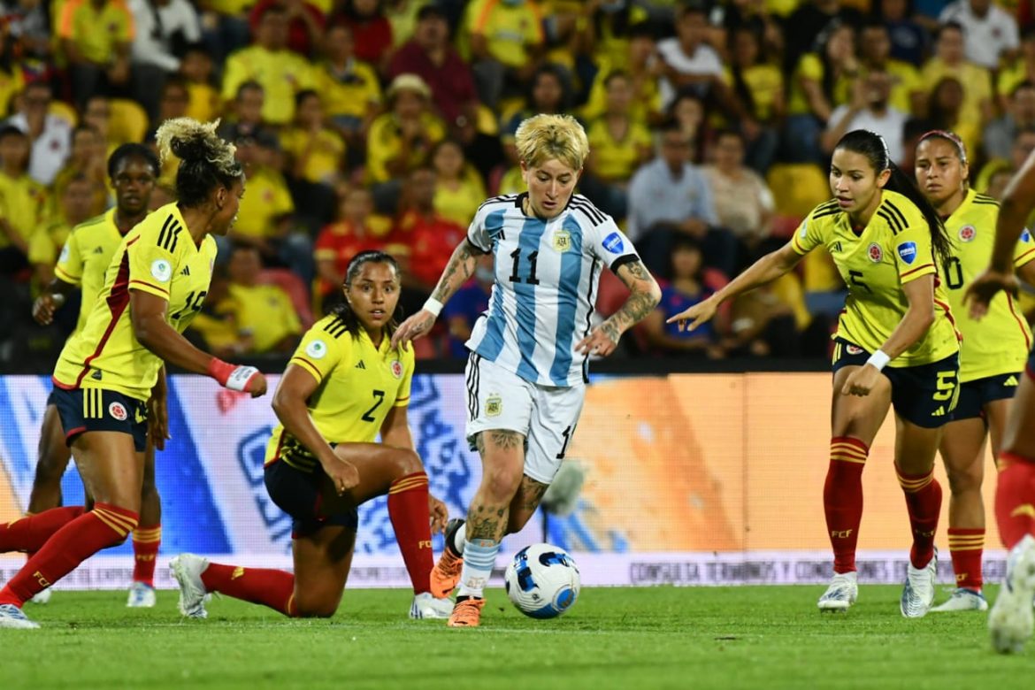 Argentina no pudo con Colombia y se quedó sin final de Copa América de fútbol femenino
