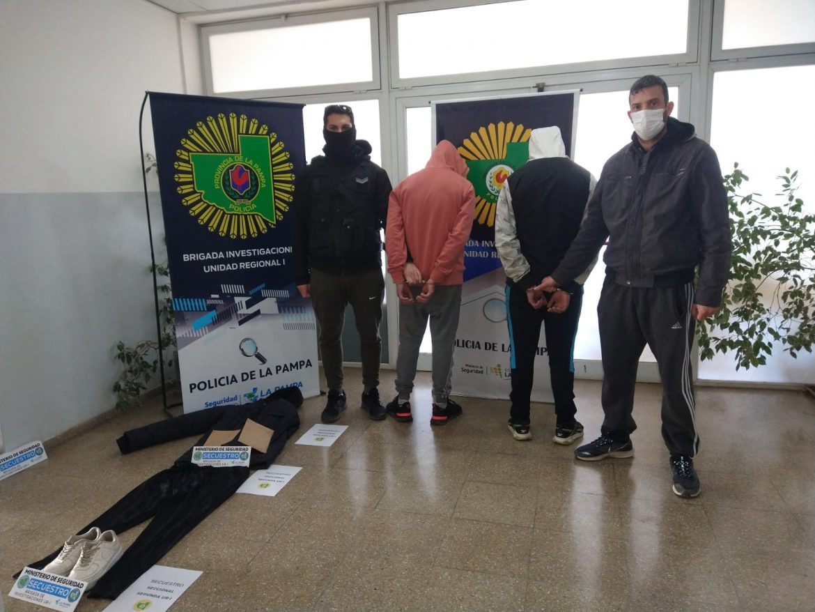 Dos detenidos por el robo de $400 mil a una heladería de Santa Rosa