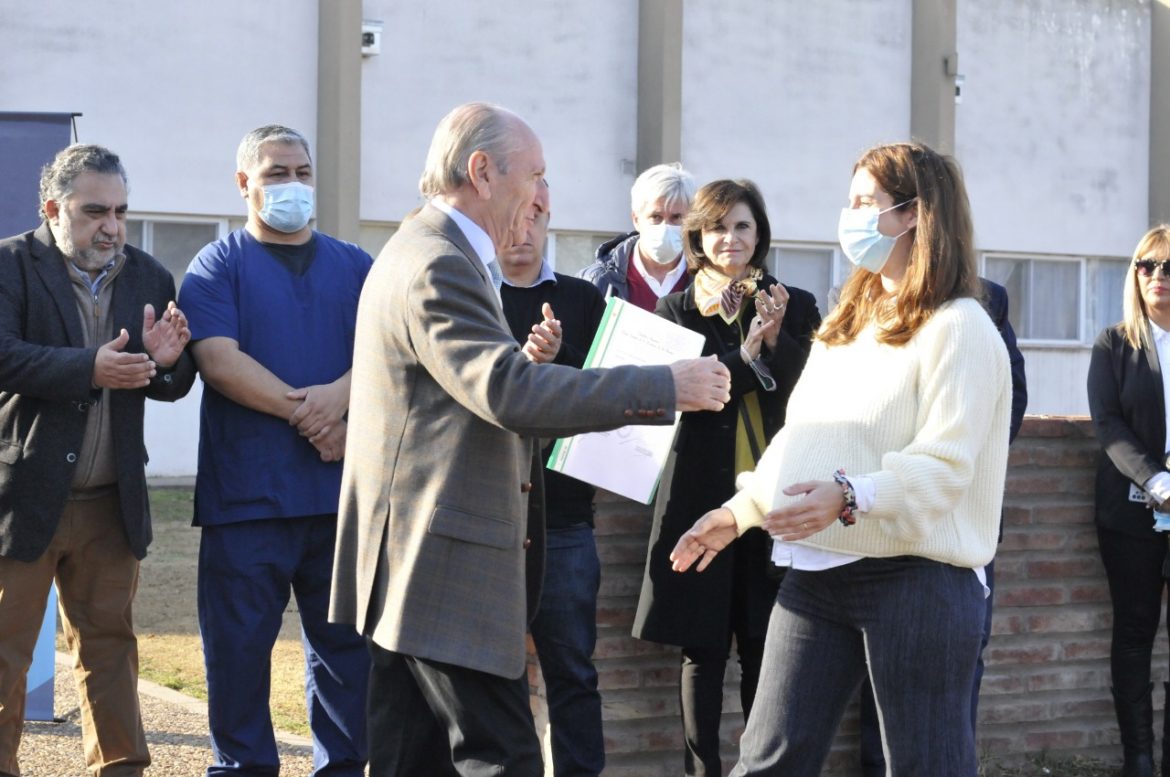 Pusieron en funciones a nuevos profesionales en el hospital de Intendente Alvear