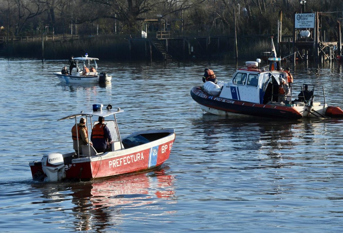 Encontraron los dos cuerpos de las personas buscadas tras un choque de embarcaciones en el río Luján