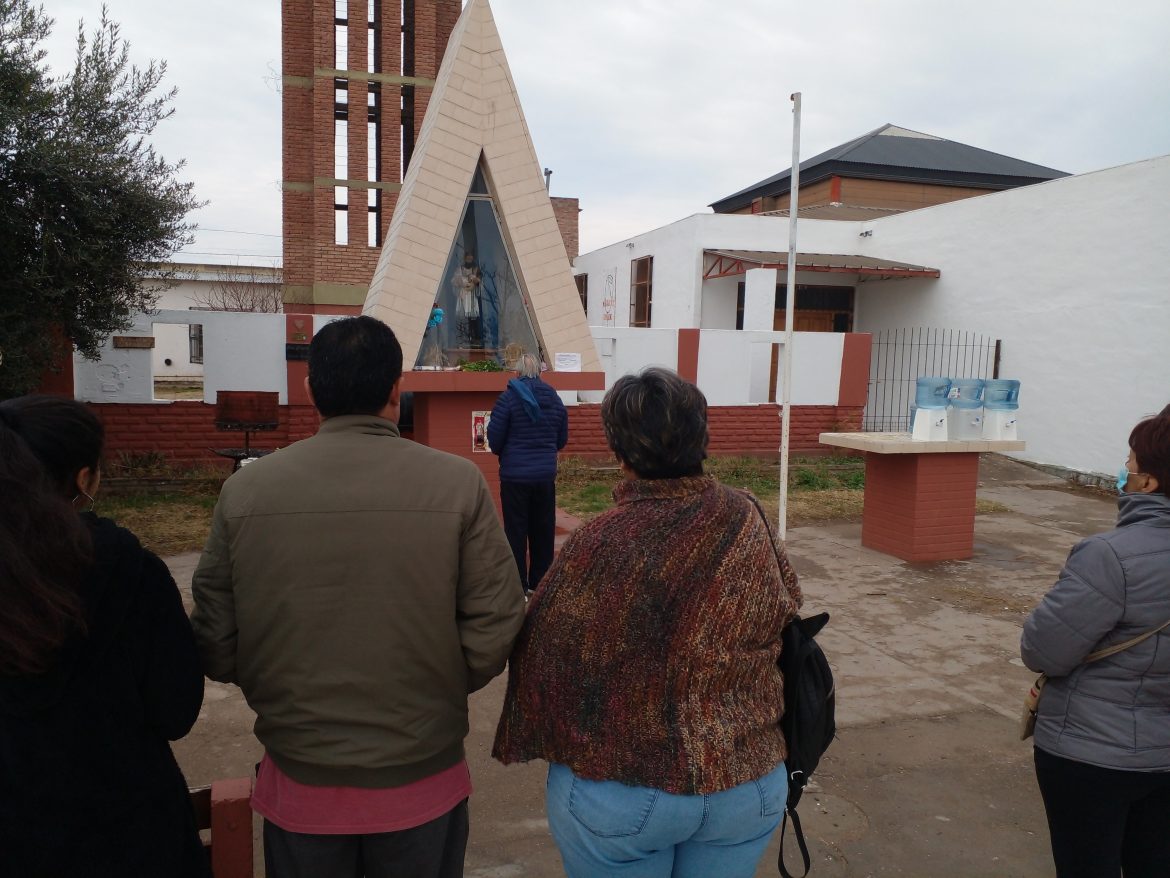 Celebran a San Cayetano, el patrono del pan y el trabajo
