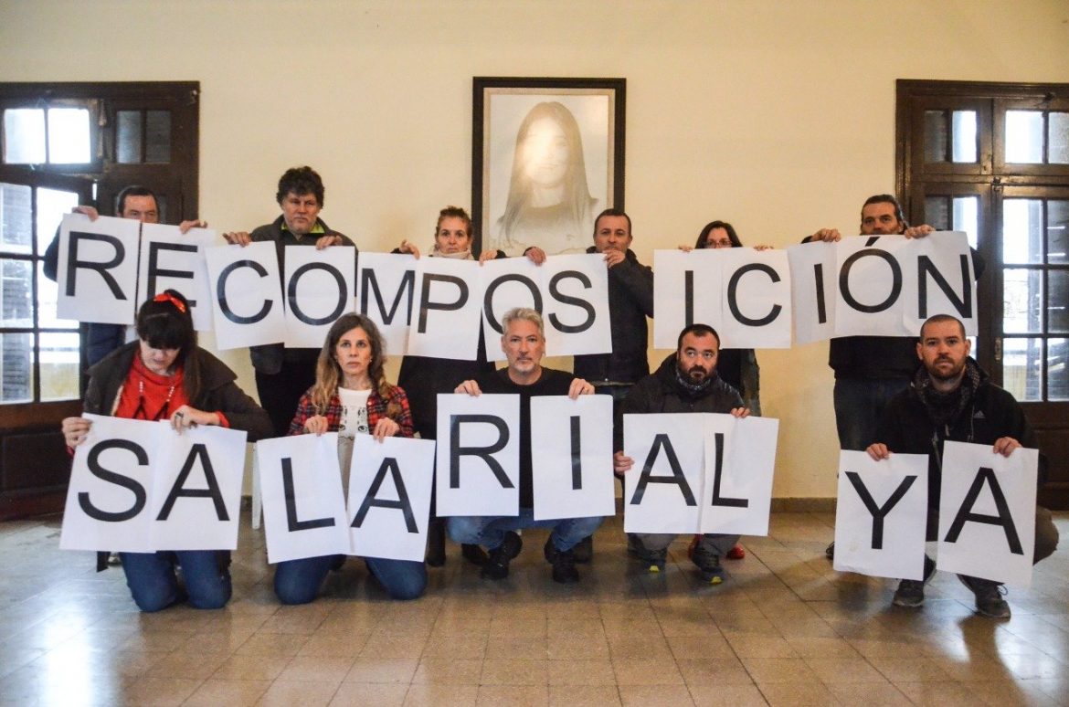 Paran los trabajadores y trabajadoras de prensa