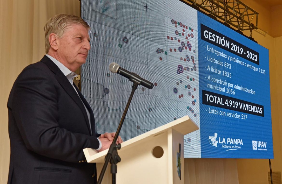 Ziliotto proyecta construir 4919 casas en su gobierno: 3,3 por día