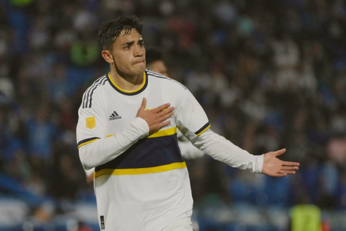 Boca le ganó a Godoy Cruz y llegó a la cima de la tabla