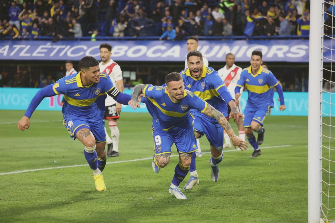 Con gol de Benedetto, Boca se quedó con el Superclásico