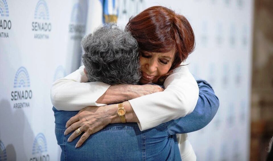 “Estoy viva por Dios y la Virgen”, dijo Cristina Fernández