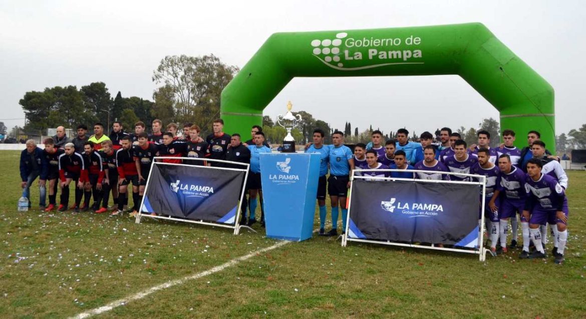 Liga Municipal: internaron a futbolista de la Colonia que patearon en el suelo