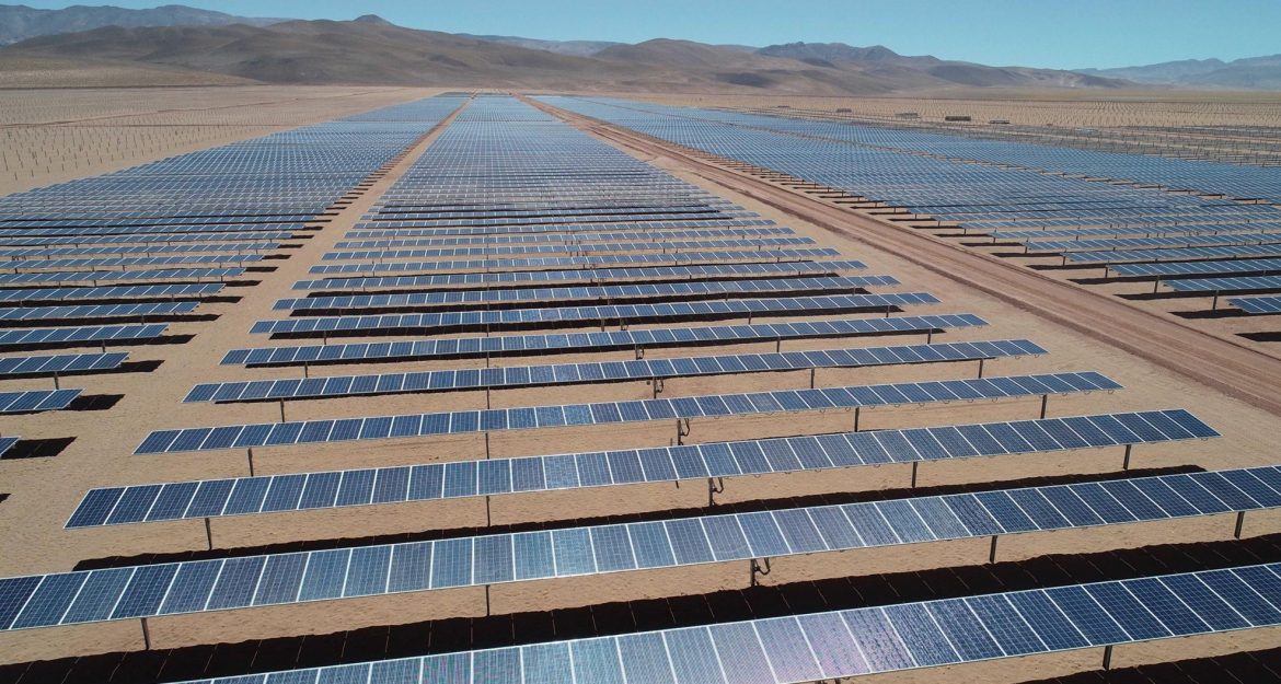 Una empresa con capitales chinos, interesada en el parque solar de Victorica