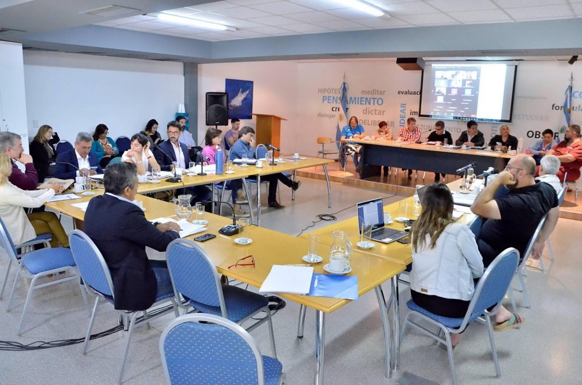 Dictamen a favor de la incorporación de unos 1500 trabajadores contratados en la pandemia