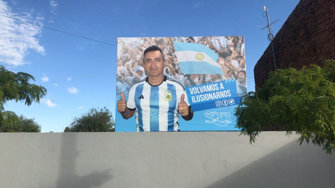 Sugestivos carteles con Ariel Rojas en Toay: ¿vuelve por la intendencia?