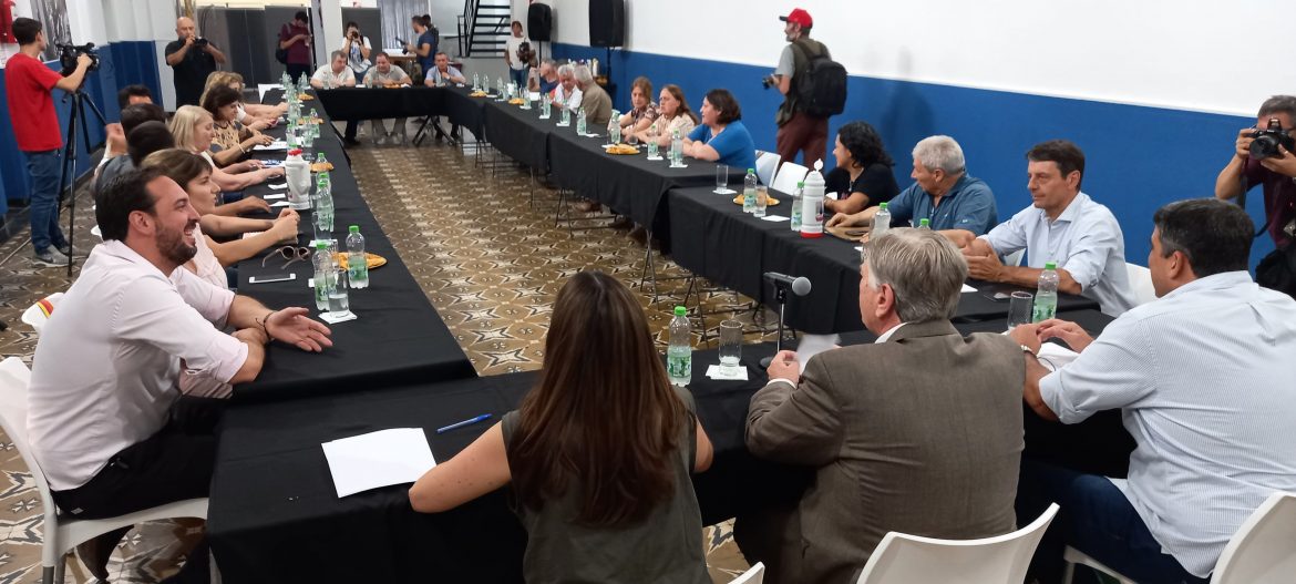 El PJ, en medio de las tensiones por las listas, ratificó el frente Frejupa