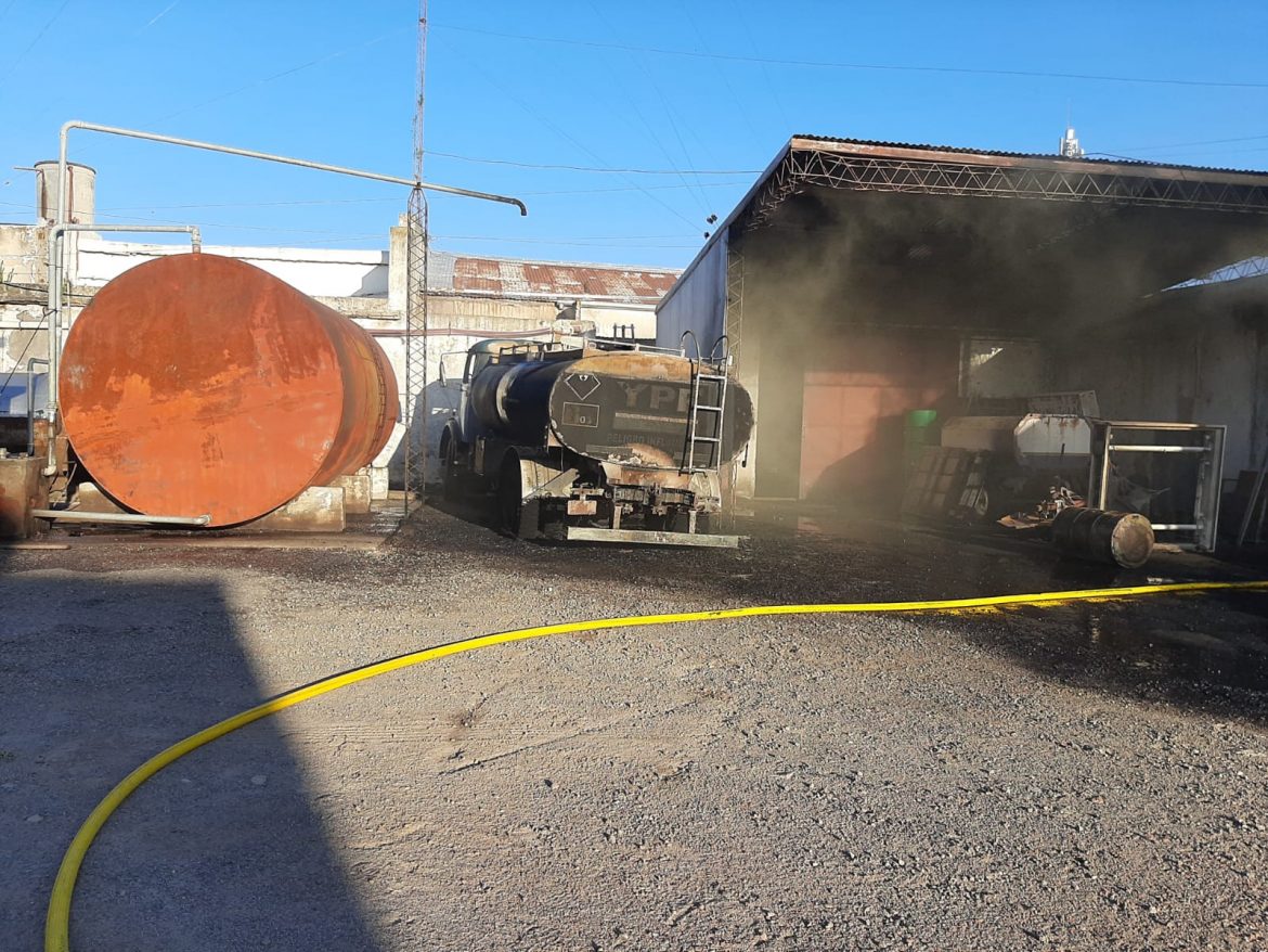 ¿Por qué explotó el camión en Larroudé? Habría sido por una imprudencia
