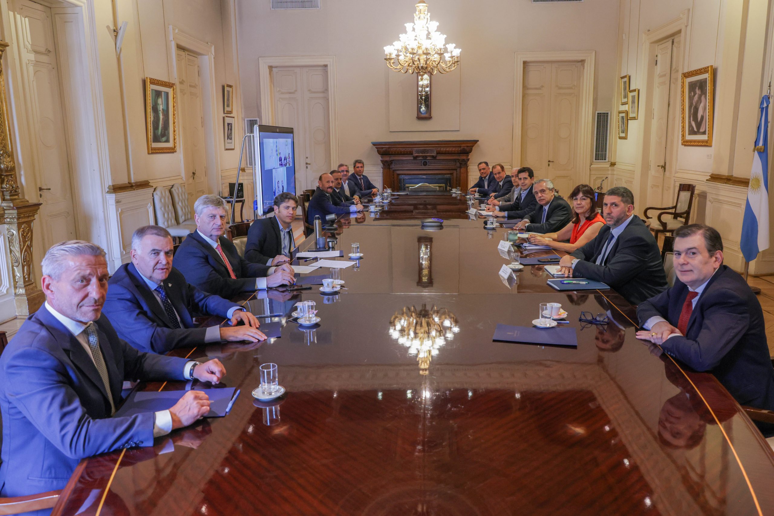 El presidente se reúne con gobernadores por el juicio político a Rosatti