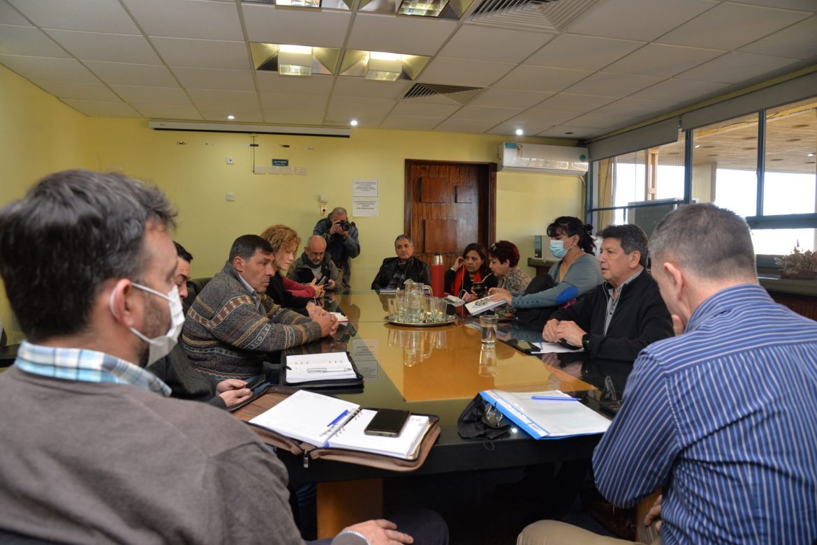 El Gobierno mejoró oferta salarial para diciembre, pero no modificó los $45 mil de bono