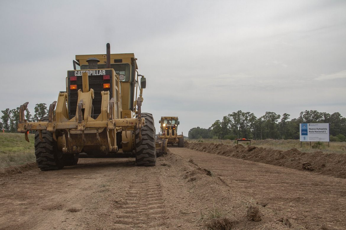 Inició la obra de transformación en autopista de la ruta nacional 5