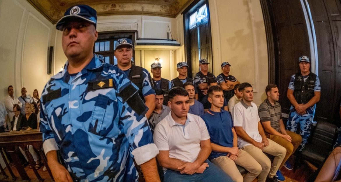 Crimen de Fernando Báez Sosa: entre la limpieza y el ajedrez, así es el día a día de los rugbiers