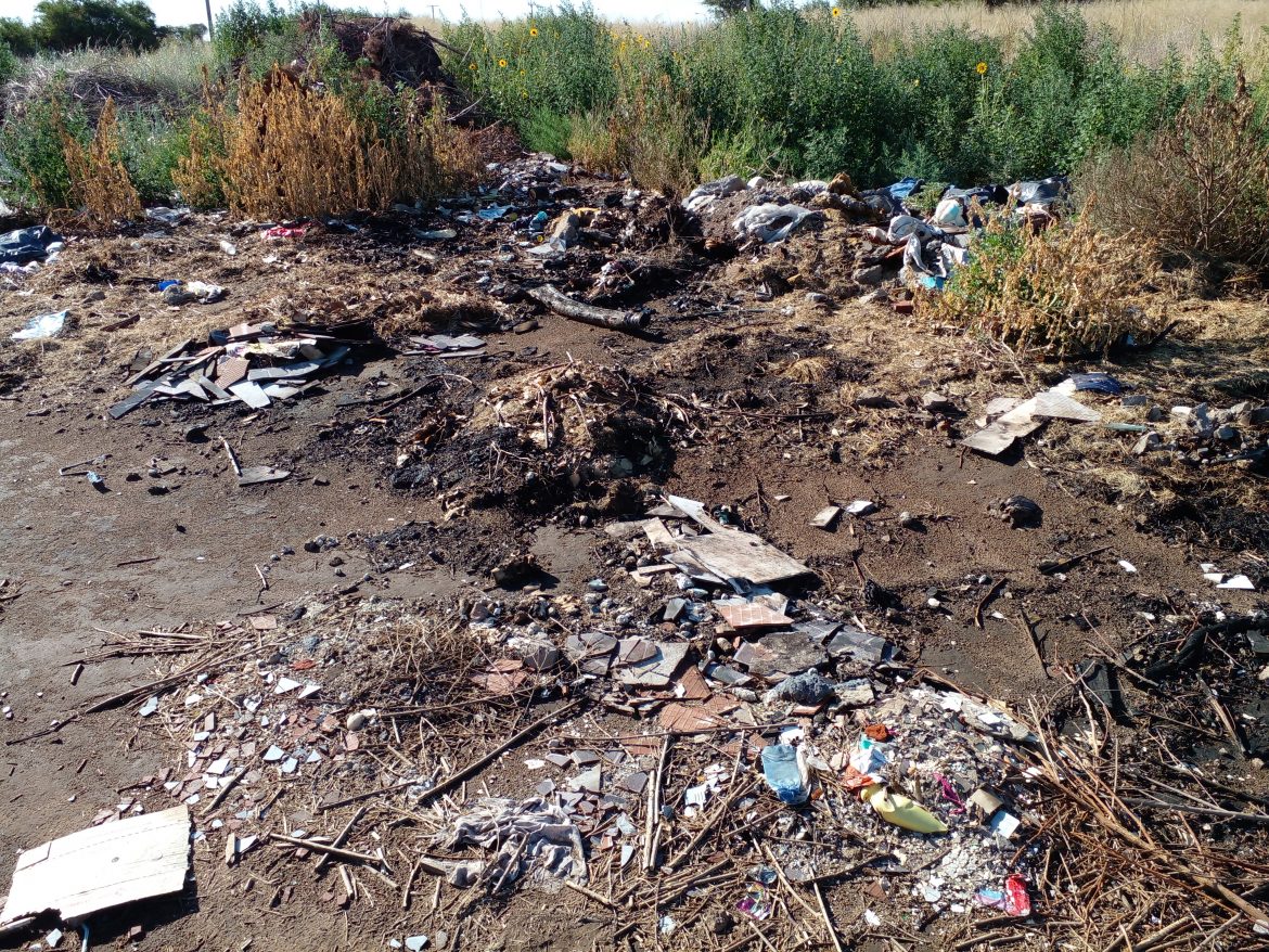 Queja vecinal por basura en barrio Nueva Vista de Santa Rosa