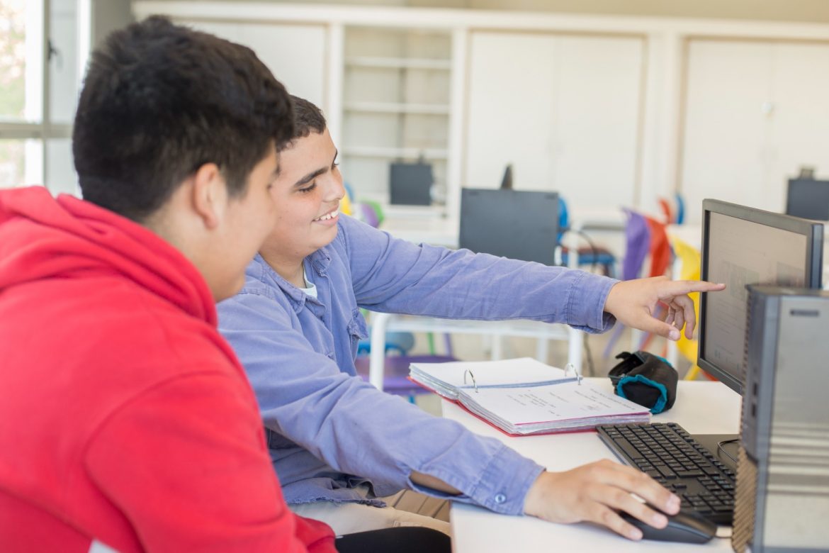 Abren las inscripciones para jóvenes de La Pampa que quieran aprender programación gratis