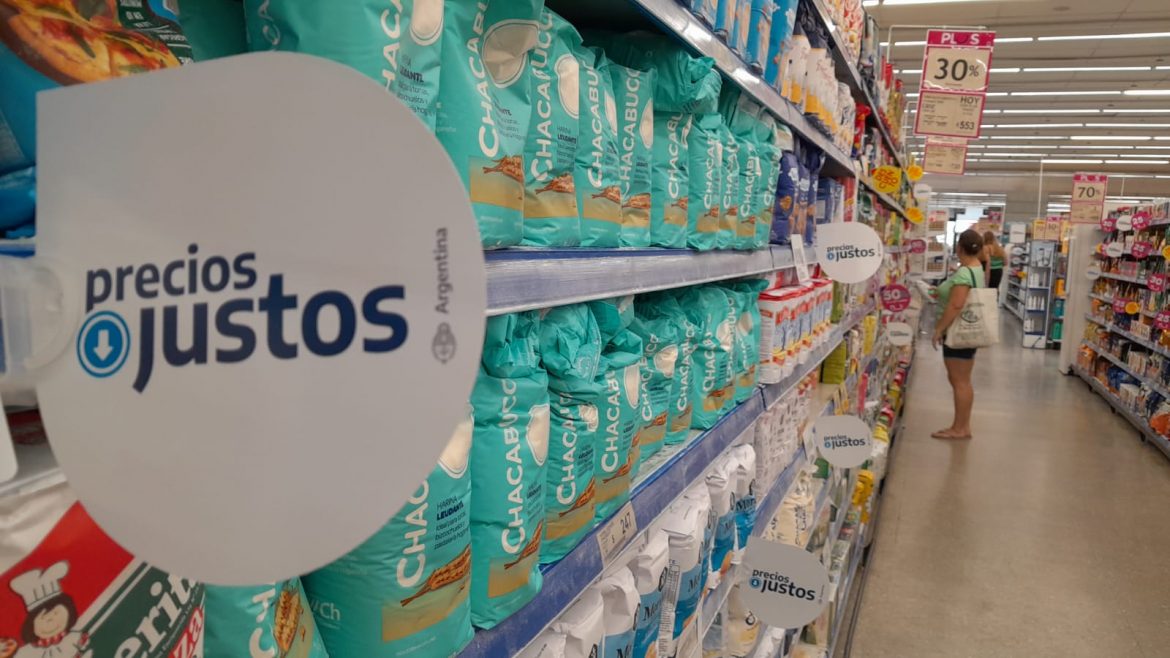 El equipo de Milei planea terminar con Ahora 12 y Precios Justos