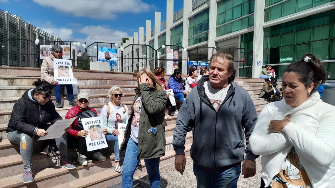 El abuelo de Lucio con “bronca” porque las homicidas de su nieto no escucharon “en la cara” la pena