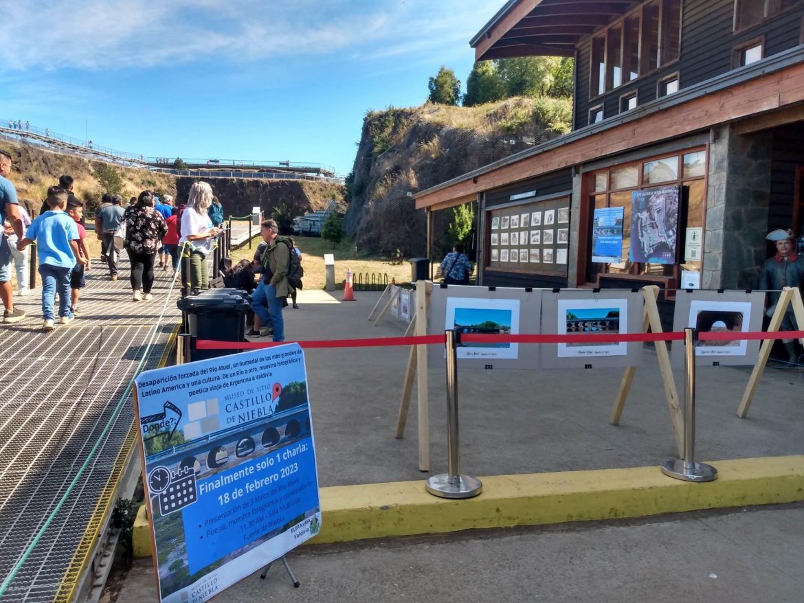Un poeta y una fotógrafa llevaron a Chile el reclamo por el Atuel