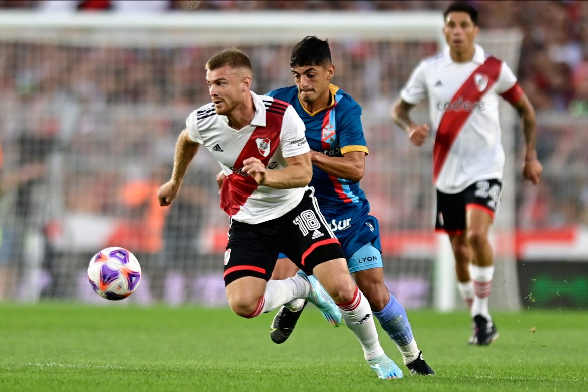Arsenal se lo dio vuelta y le ganó a River