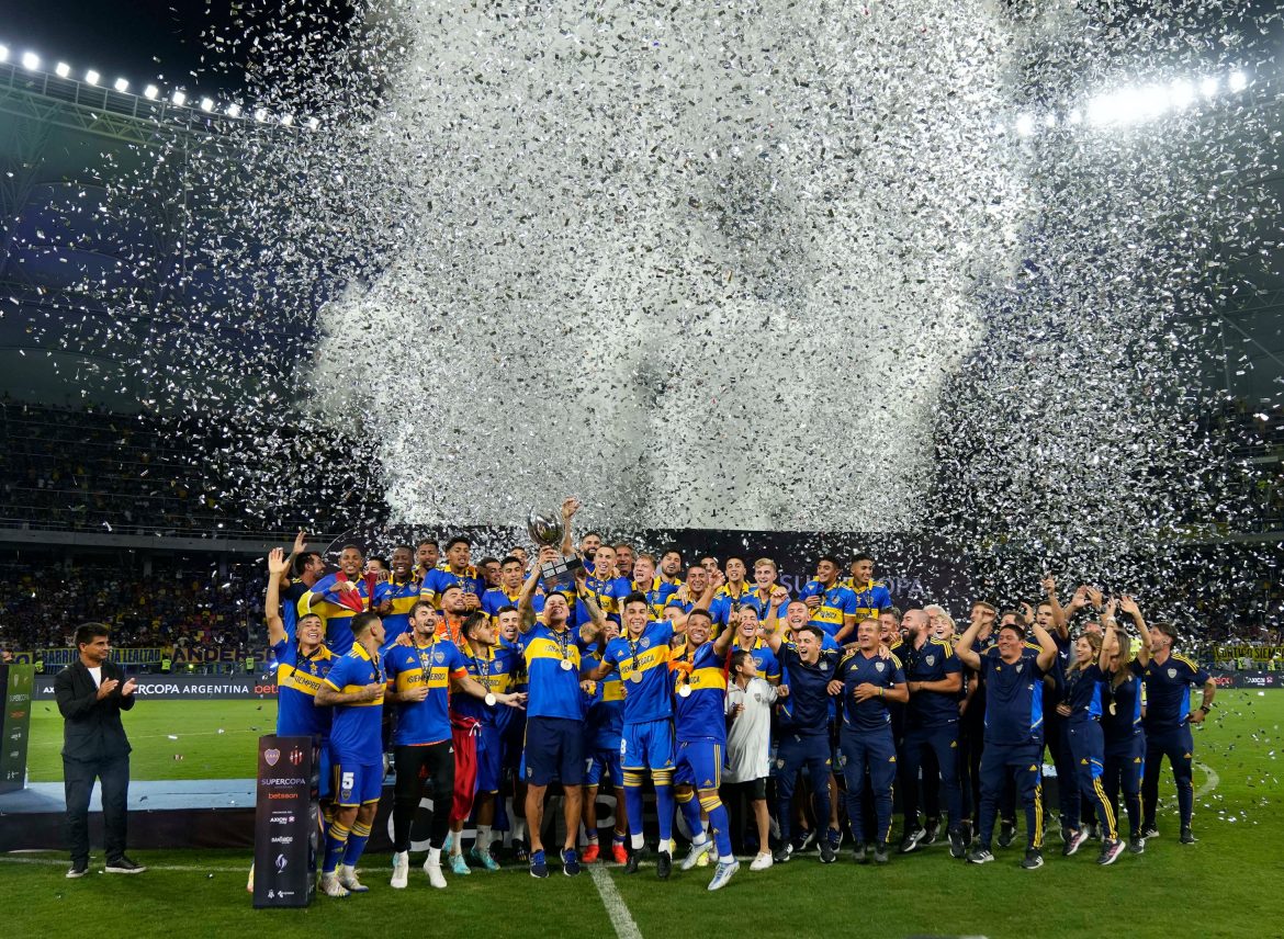 Boca goleó a Patronato y se consagró campeón de la Supercopa Argentina