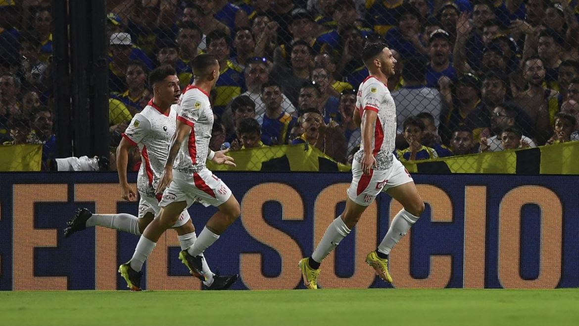 Instituto dio el batacazo y venció a Boca en la Bombonera