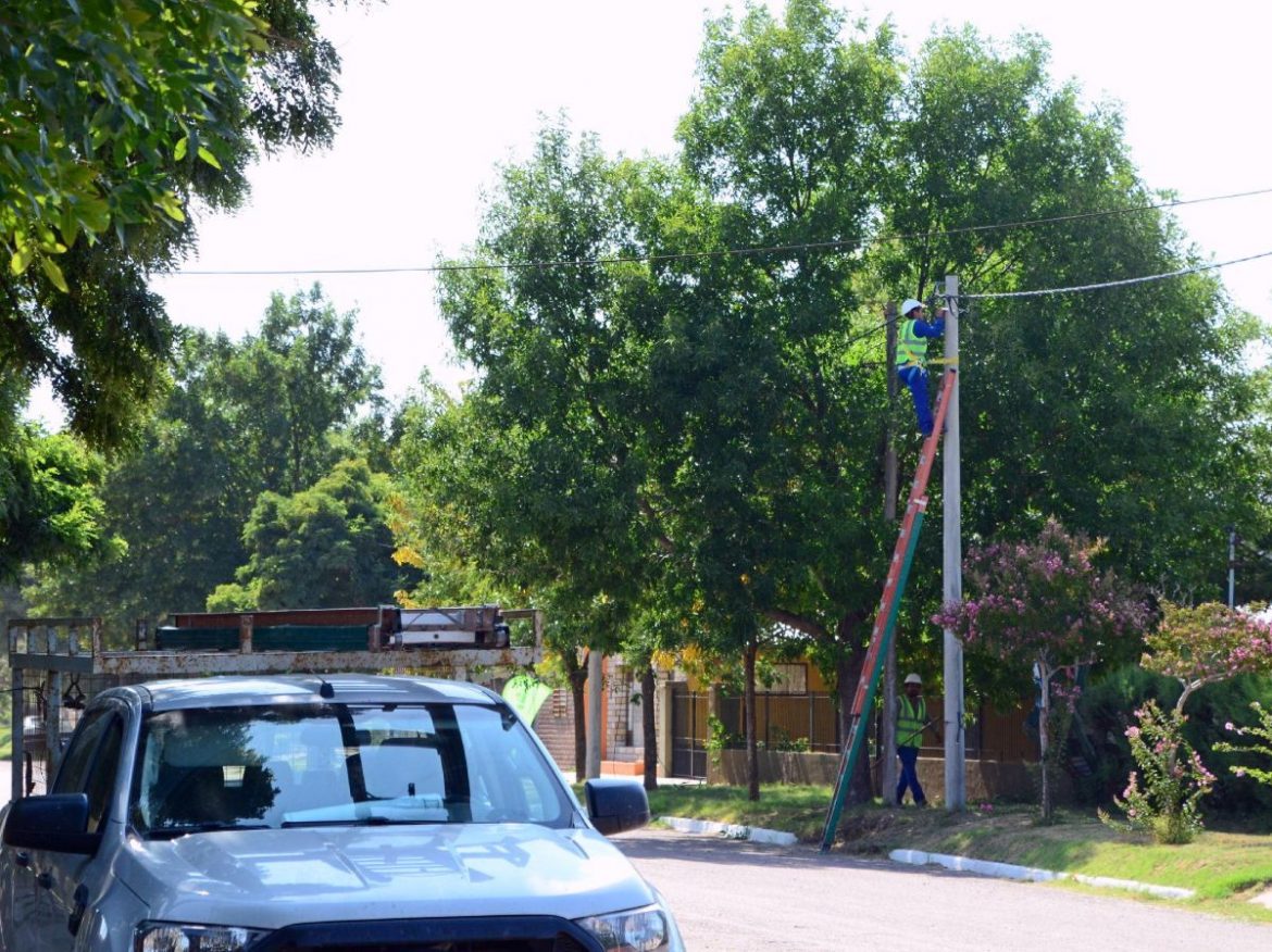 Avanza la red de fibra óptica de la CPE en Anguil
