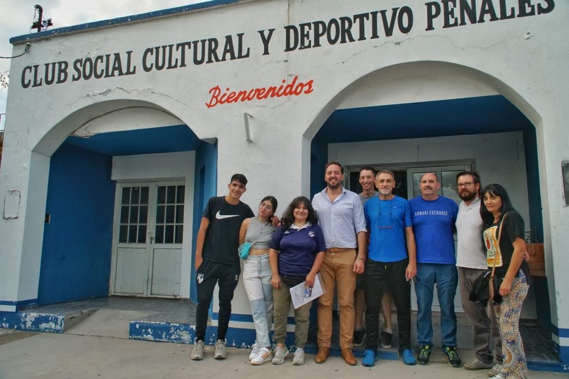 El intendente Di Nápoli visitó el Club Penales